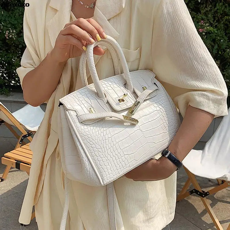 Elegant Women's Handbag Premium Leather Exclusive Collection