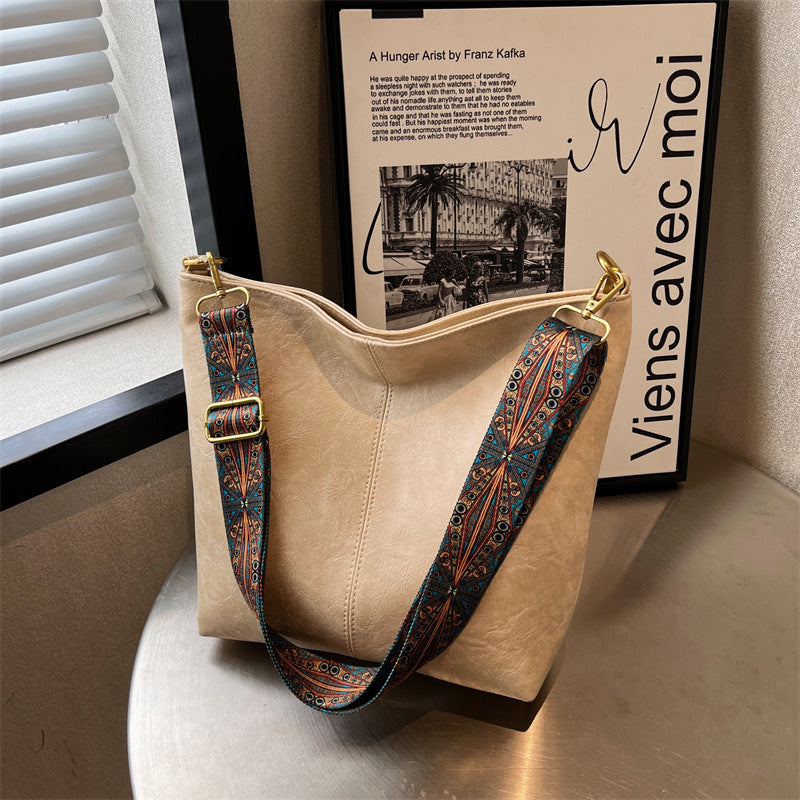 Vintage Inspired Handbag In Italian Calfskin Leather Limited Edition