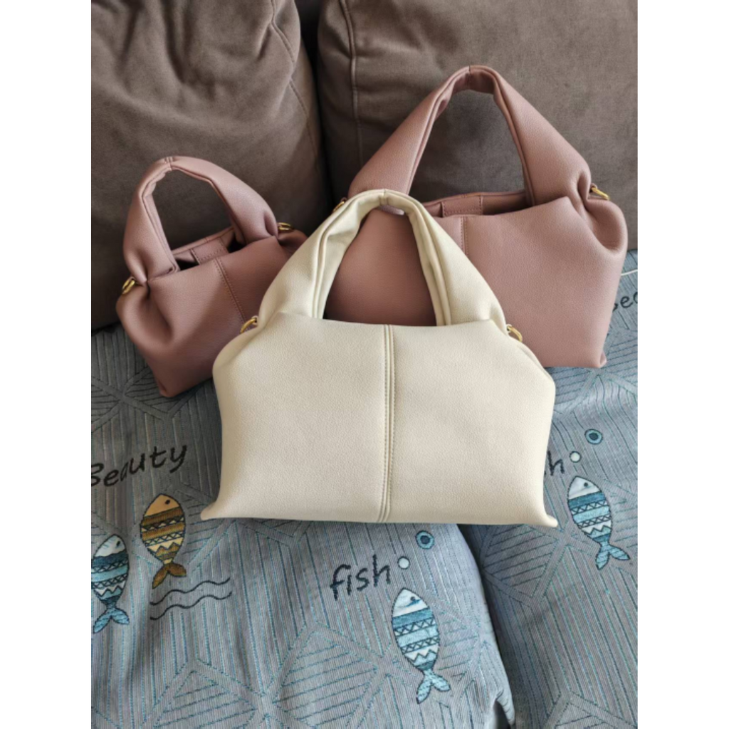 Women's Handbag Classic Collection Exclusive Elegance For Everyday Use